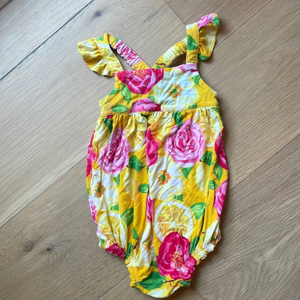 Posh Peanut Lemon Outfit!